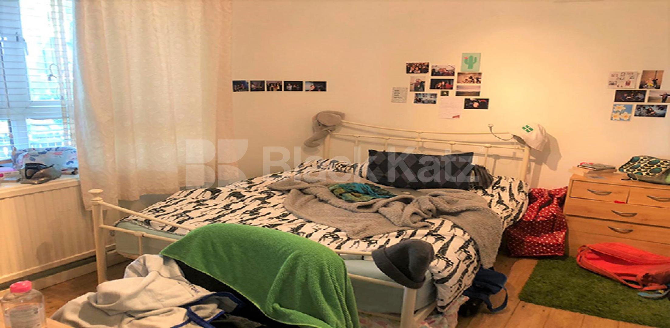 Spacious 4 double bedrooms with access to private garden Dalmeny Avenue, Tufnell Park